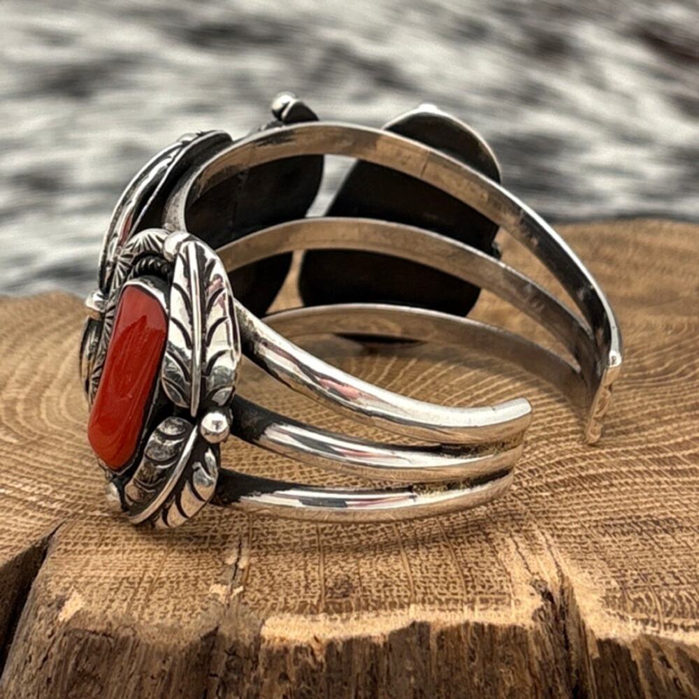 1970s Native American NAVAJO Sterling Silver 4-Stone Coral Cuff Bracelet Leaves - Picture 3 of 6